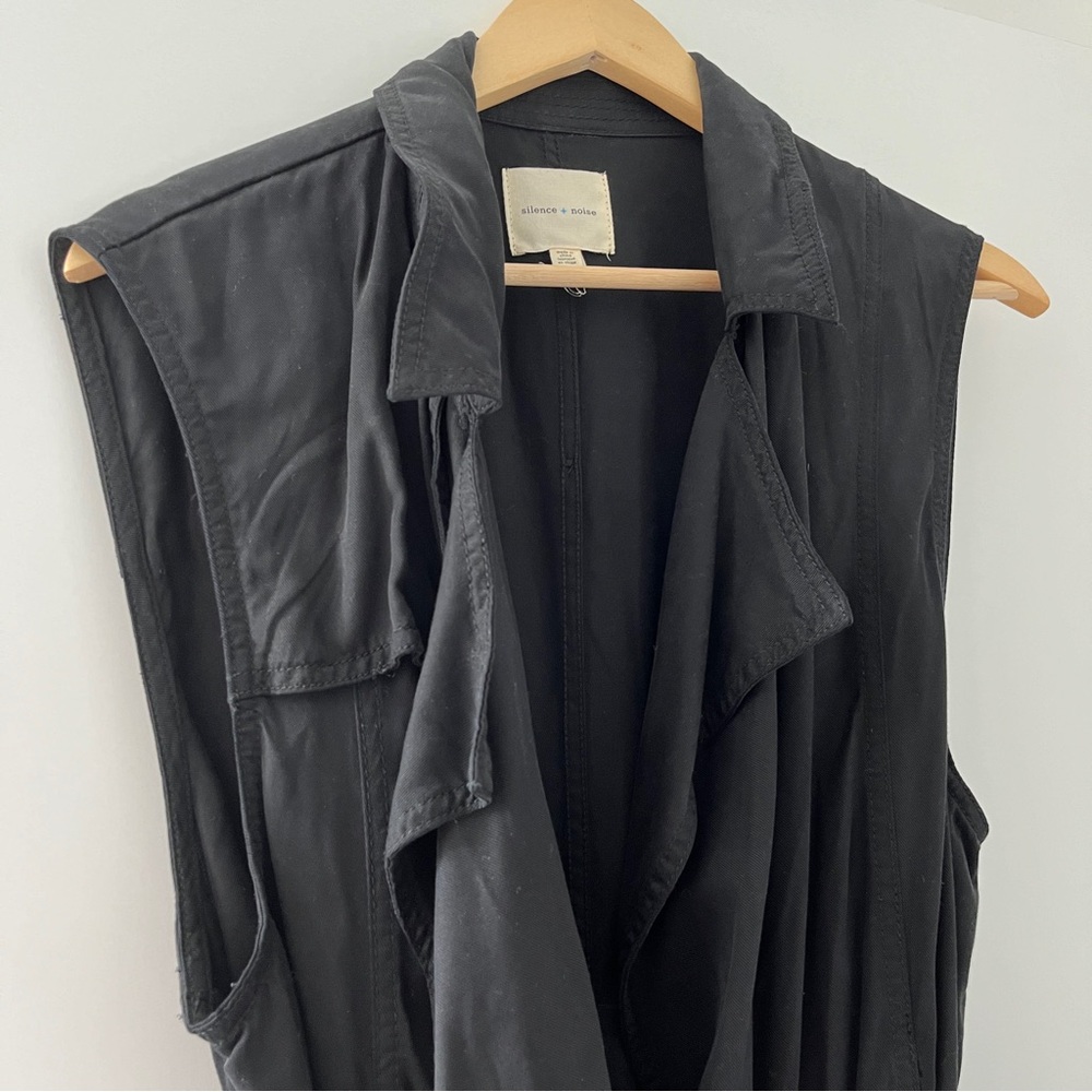 Silence + Noise Camille Washed Long Trench Vest in Black, size M - Picture 2 of 7